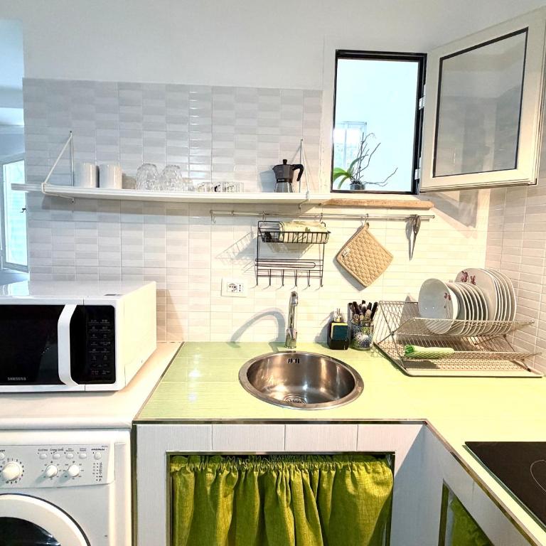 All'ombra della Torre - Appartamento con 2 Camere da Letto - 3