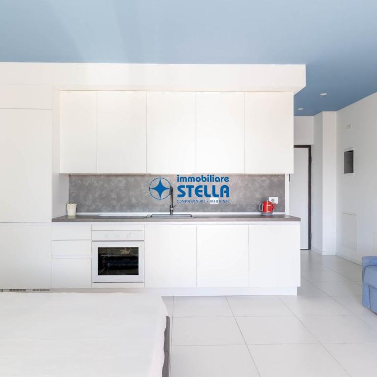 Isola Blu - Appartamento Monolocale con Balcone - 11
