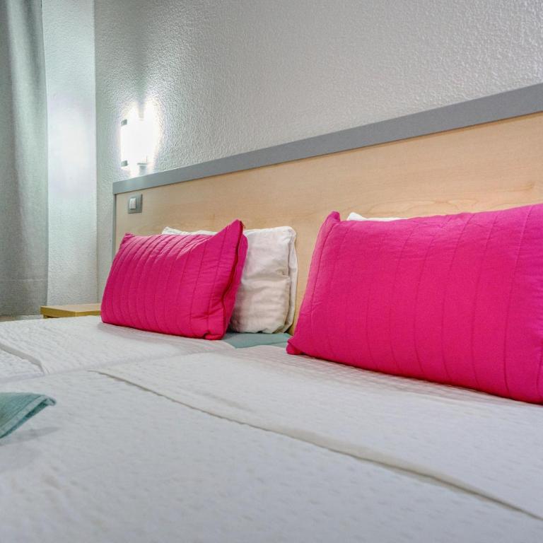 RT-Green Park - One-Bedroom Apartment - 28