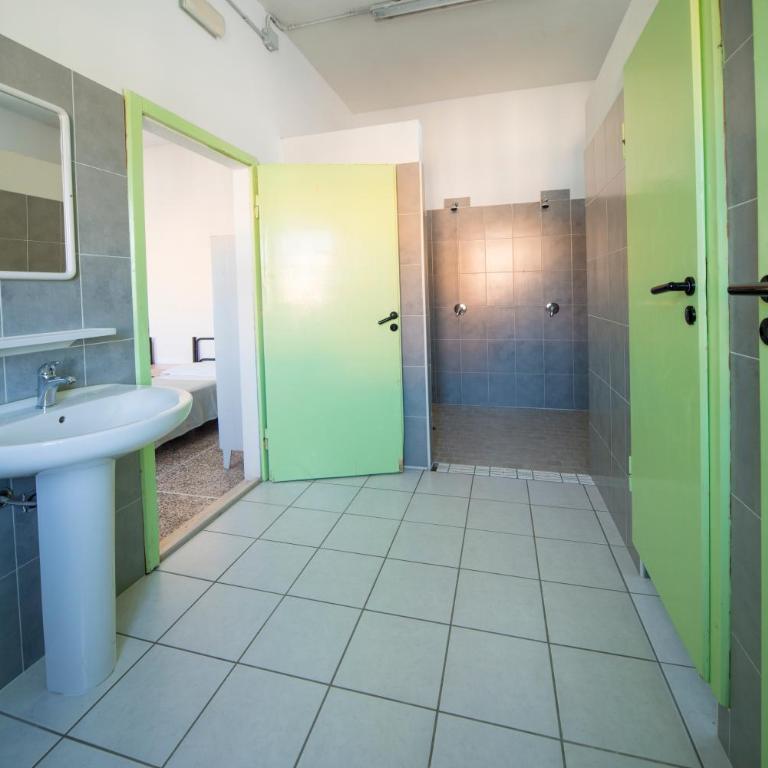 EuroCamp Cesenatico - Camera Familiare con Bagno - 4