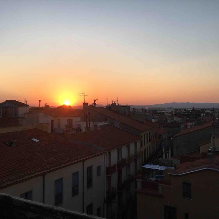 Charming duplex with 2 terraces - One-Bedroom Apartment - 8