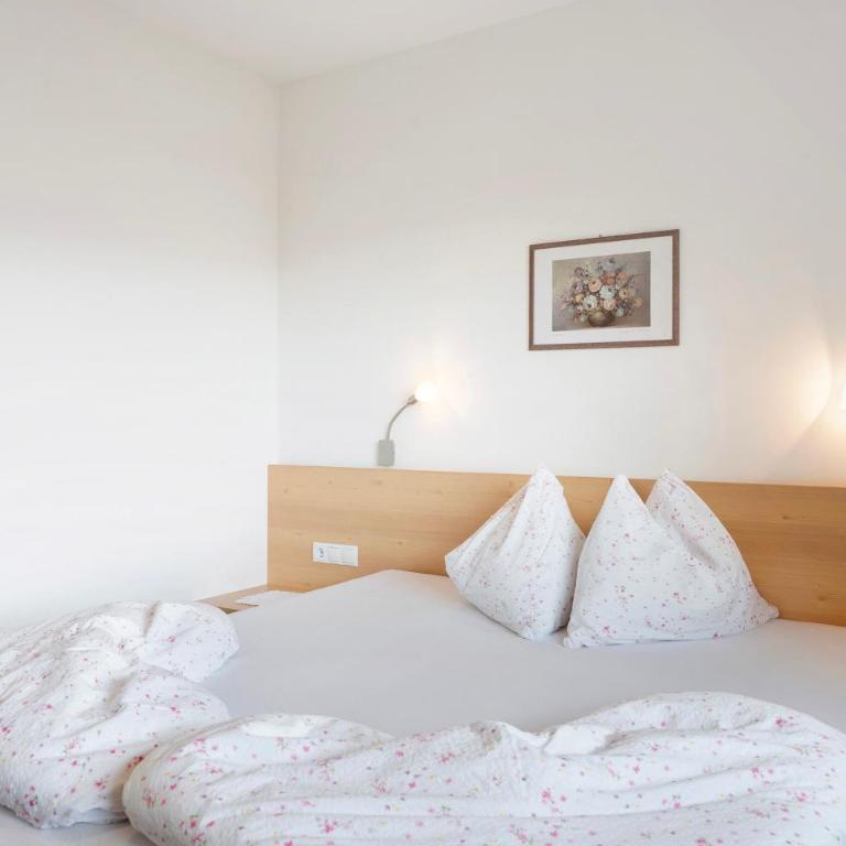Residence Sonngart - Two-Bedroom Deluxe Apartment with Garden View - 14
