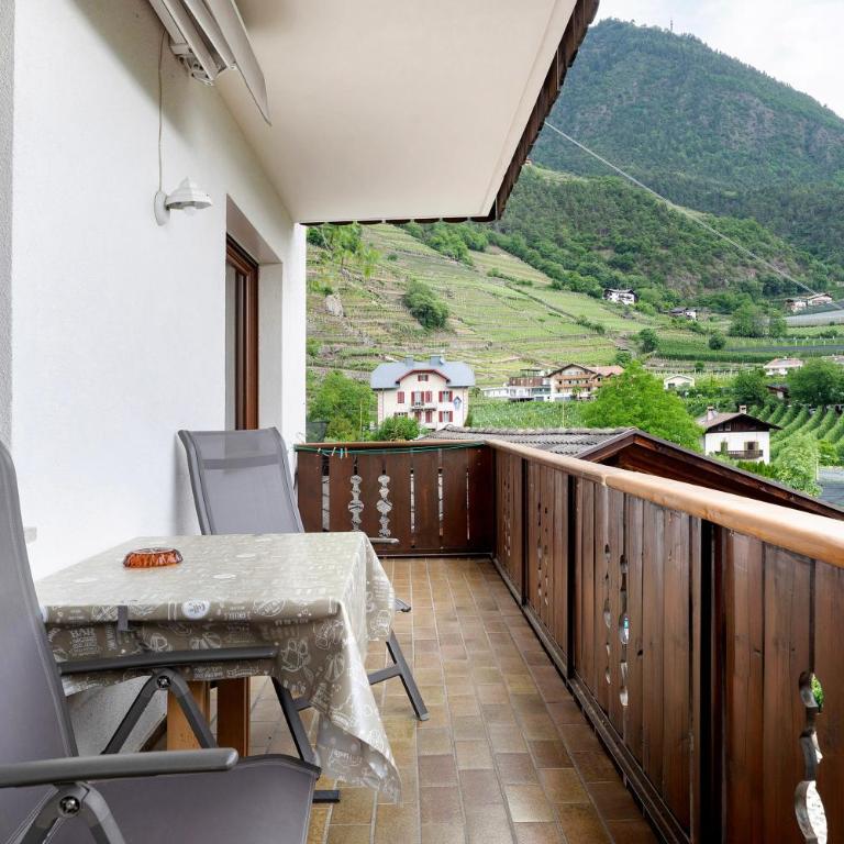 Residence Sonngart - Two-Bedroom Deluxe Apartment with Garden View - 3