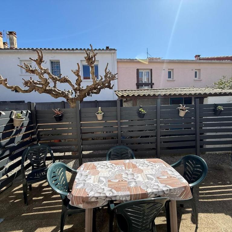 Appartement avec terrasse près de la mer 2 - Maison 2 Chambres - 5