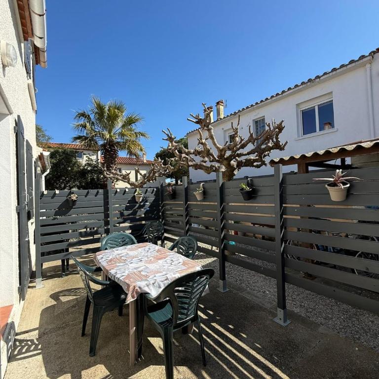 Appartement avec terrasse près de la mer 2 - Maison 2 Chambres - 30