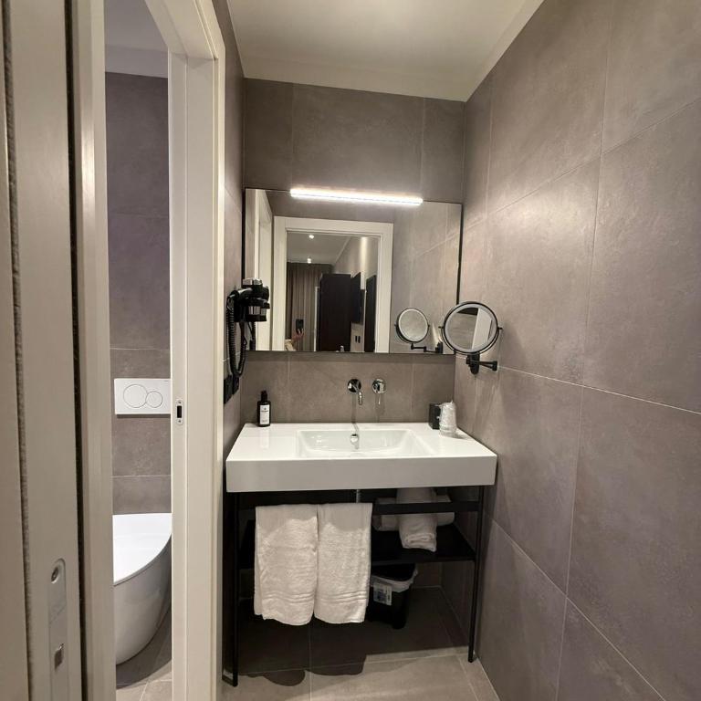 WEGA Hotel Verona - Standard Triple Room with kitchenette - Separate Building - 7