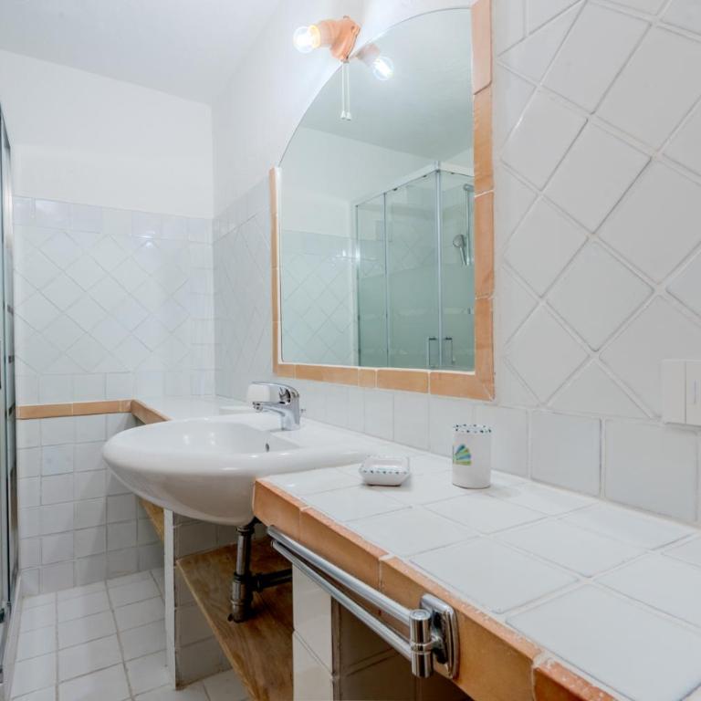 Villa Flor, Exclusive House with Pool in Stintino - Villa - 24