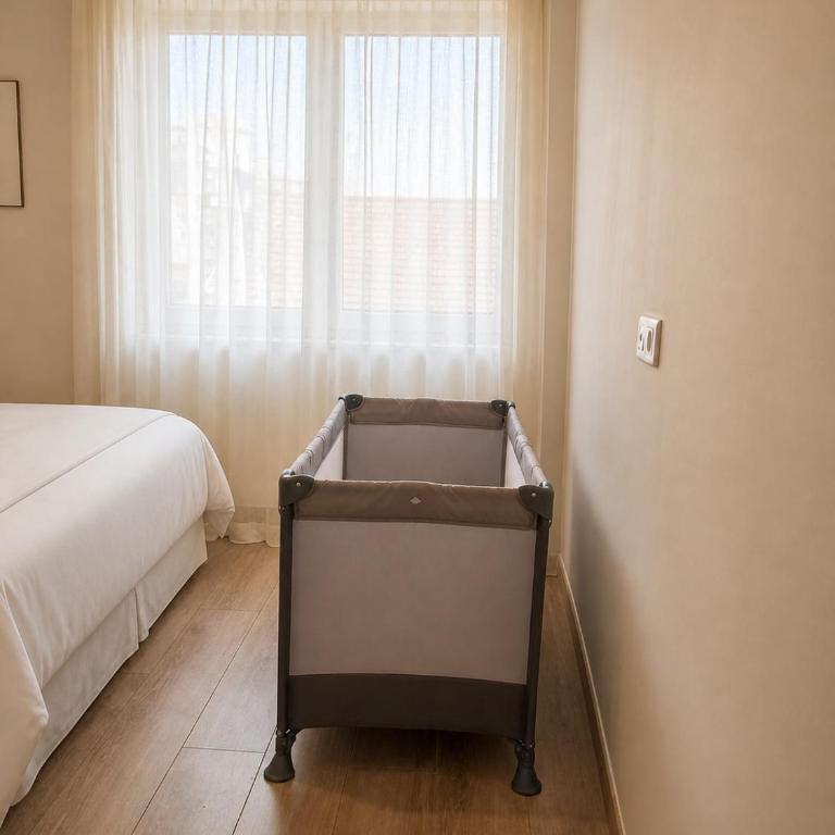 Heart of Nice, Beach 3min, 3 AC Units, Balcony with 4-Seater Dining! - Appartement 2 Pièces - 11