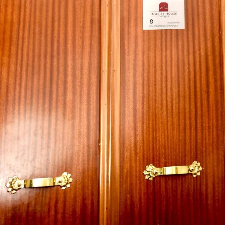 8- Tourist House Bologna - Light House - Self check-in - Appartamento - 54