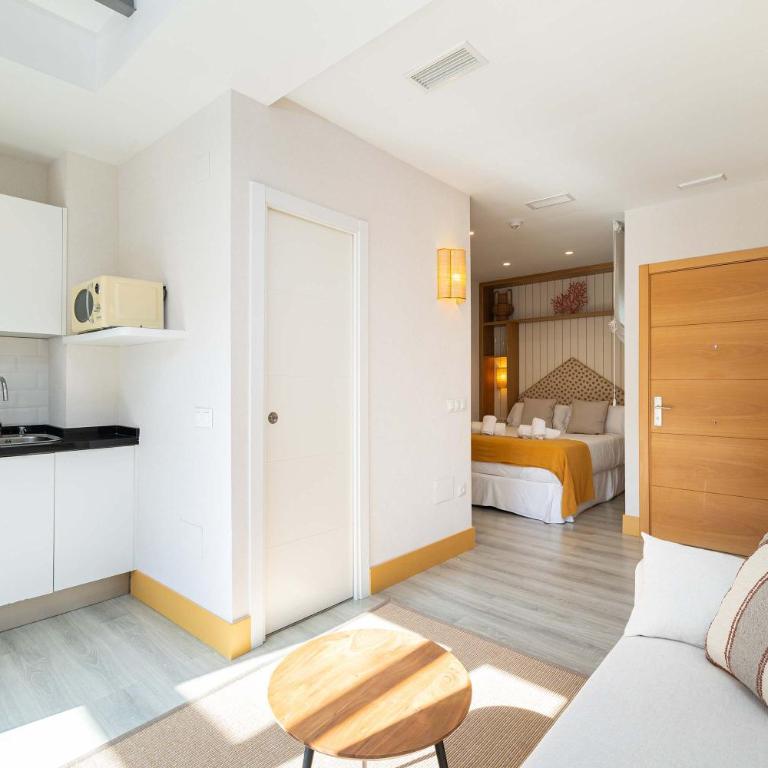 Modern Studio with balcony 700 meters to Beach - Estudio - 14