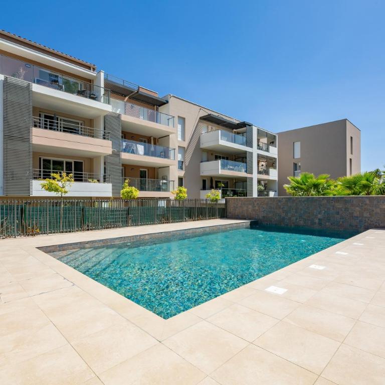 Oakline Azur - Bel appartement avec terrasse - Apartment - 9