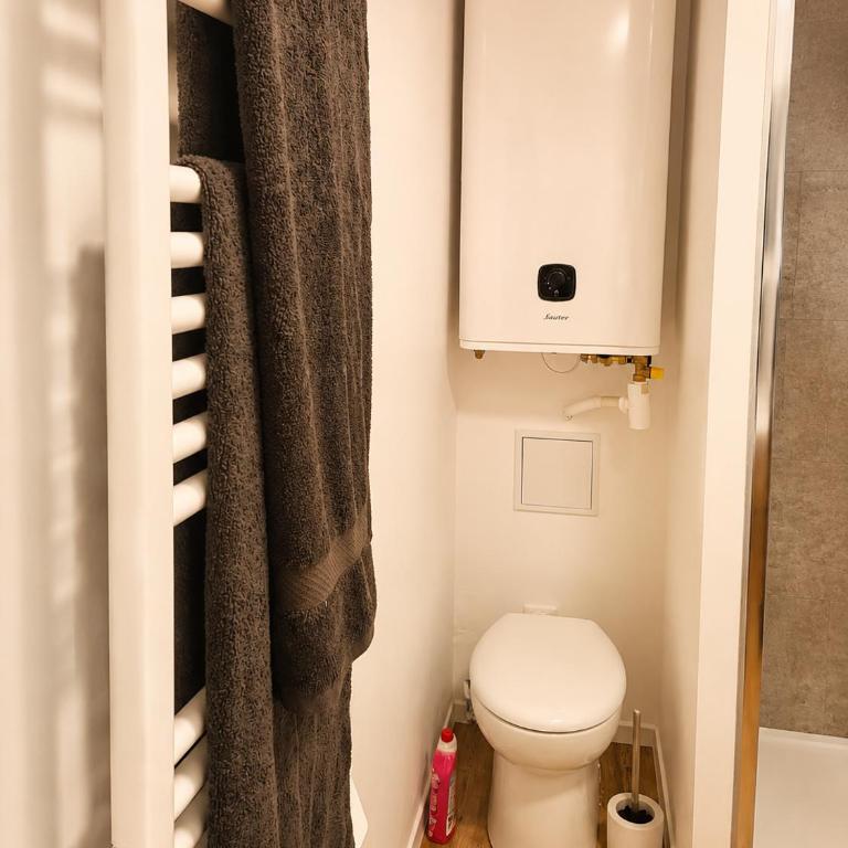 Appartement rénové 1er étage 45m2 avec JARDIN ET JACUZZI - Apartamento de 1 dormitorio - 24