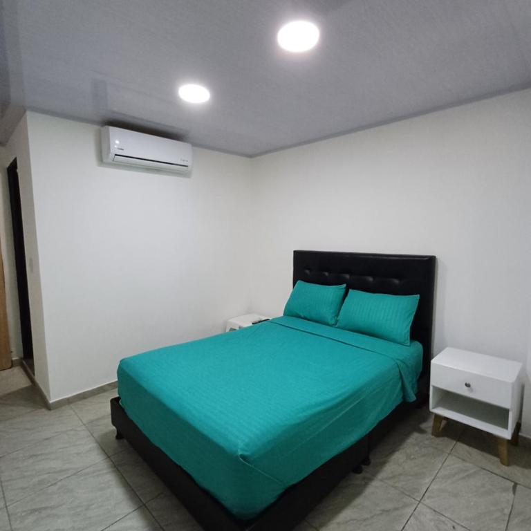 APARTA ESTUDIO CONDO - One-Bedroom Apartment - 1