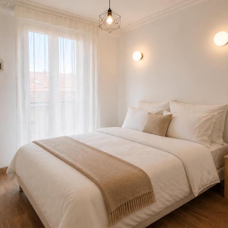 Heart of Nice, Beach 3min, 3 AC Units, Balcony with 4-Seater Dining! - Appartement 2 Pièces - 4