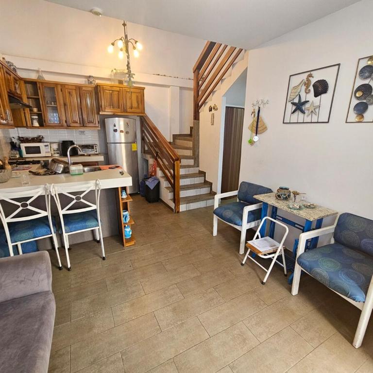 Casa de Playa en Crucita la Bella - Two-Bedroom House - 12