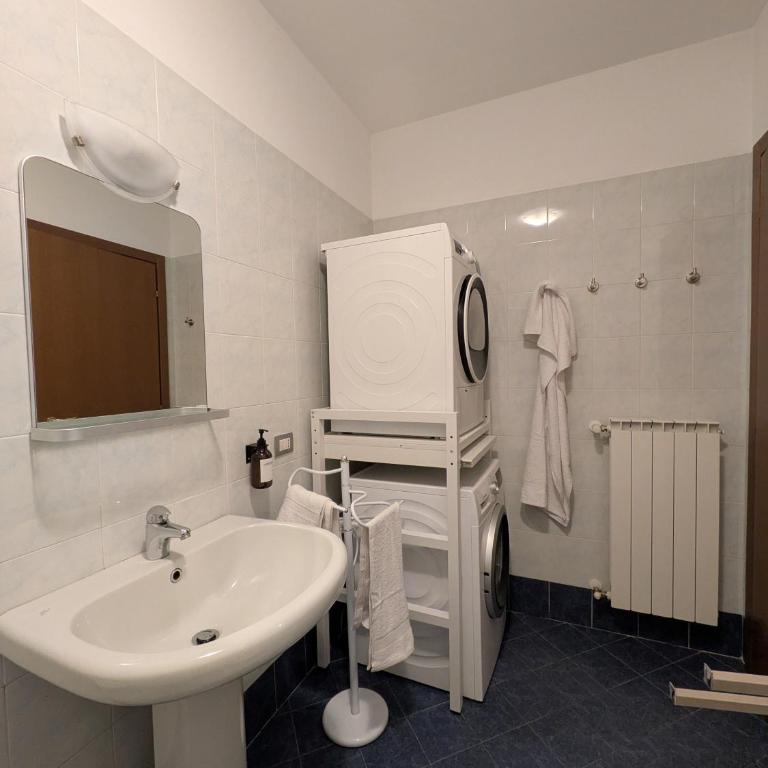 Arona Lake Maggiore Via San Luigi Apartment - Appartamento con 1 Camera da Letto - 5