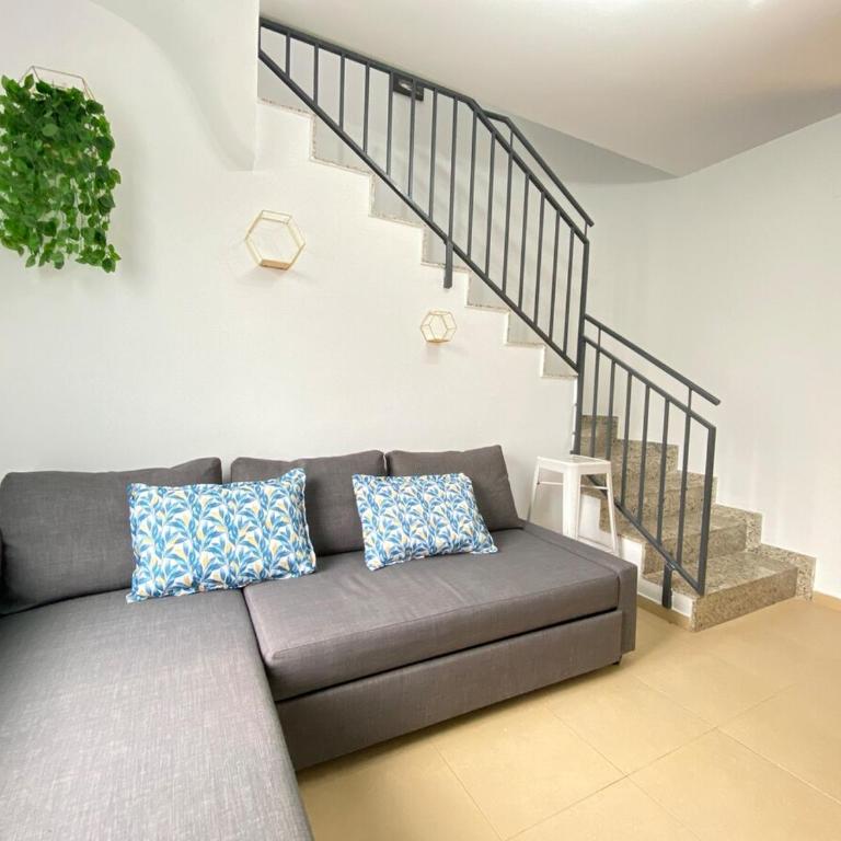 Family Apartment near Metro Blue Line - Apartment - 1