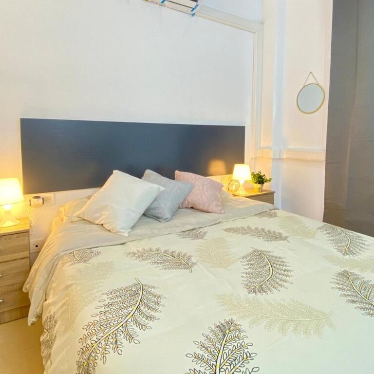Family Apartment near Metro Blue Line - Apartment - 21