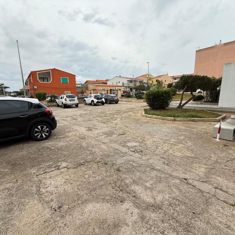 2BR Flat 8-min walk from Rena Bianca, pvt parking - Appartamento con 2 Camere da Letto - 4