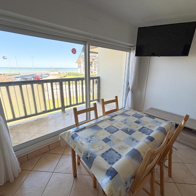 T2 proche du port - vue sur la mer - Apartamento de 1 dormitorio - 2