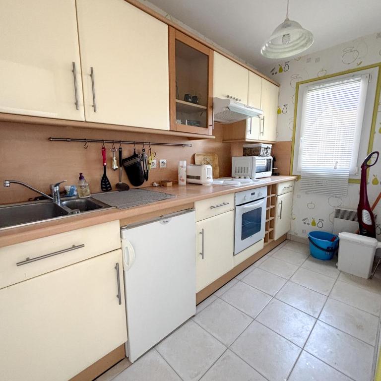 T2 proche du port - vue sur la mer - Apartamento de 1 dormitorio - 3