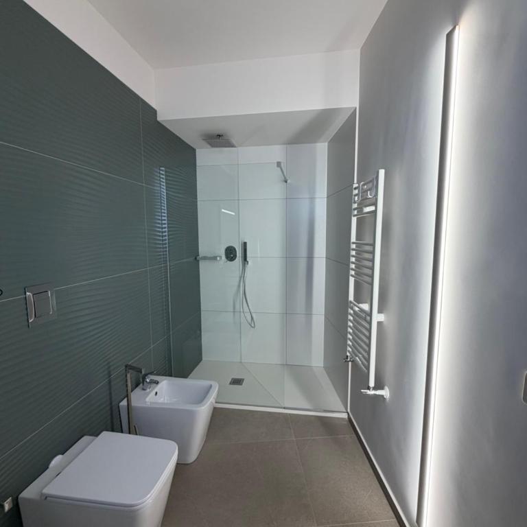 Luxekey ETTORE HOUSE - Casa con 2 Camere da Letto - 17