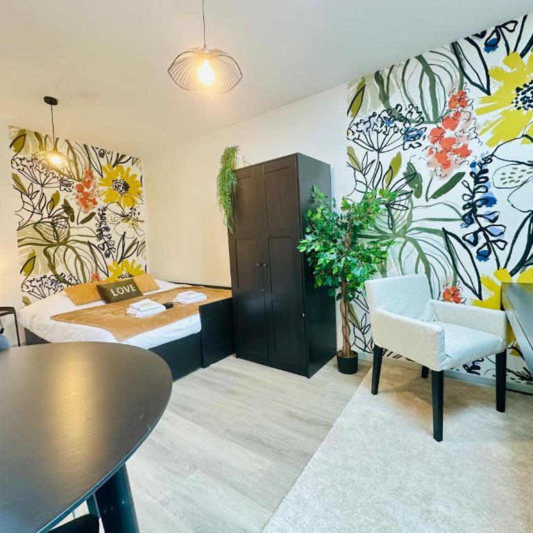 N Studio Flowers Tiercelins cosy au centre ville - Apartment mit 1 Schlafzimmer - 1