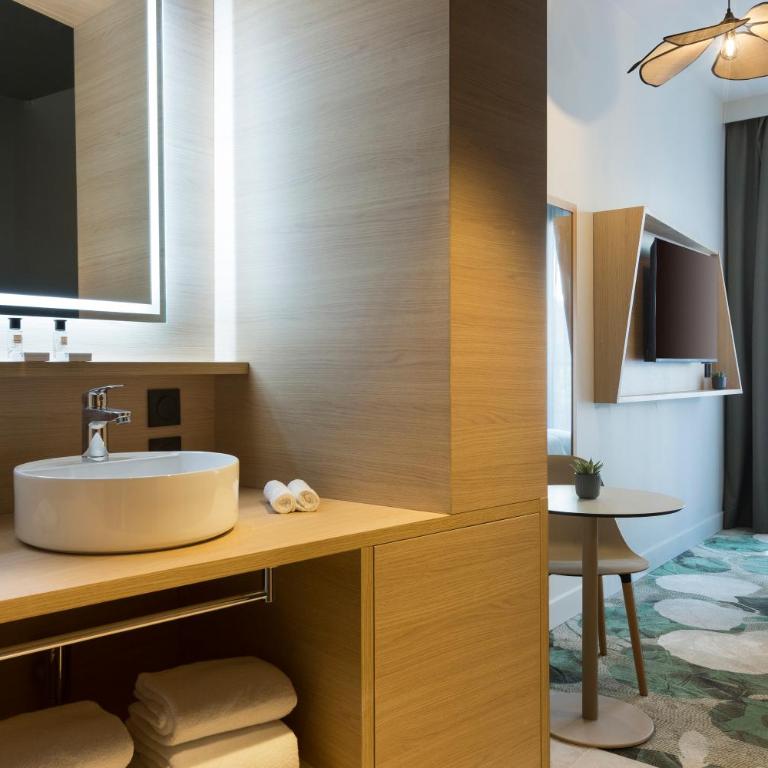 SOWELL HÔTELS Villa Arena - Chambre Double Standard - 3