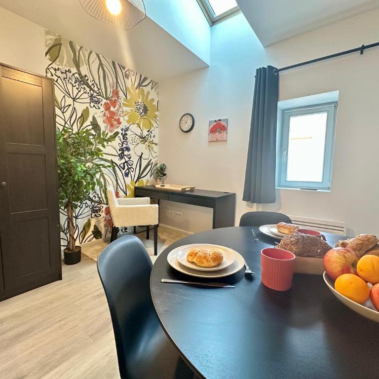 N Studio Flowers Tiercelins cosy au centre ville - Apartment mit 1 Schlafzimmer - 3