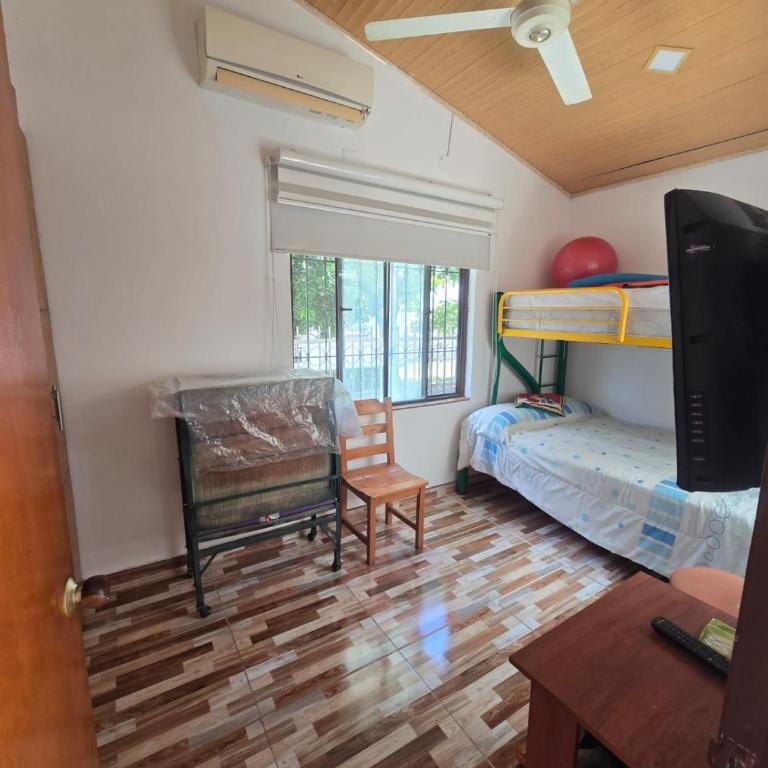 Excelente Casa Familiar - Casa de 3 dormitorios - 6