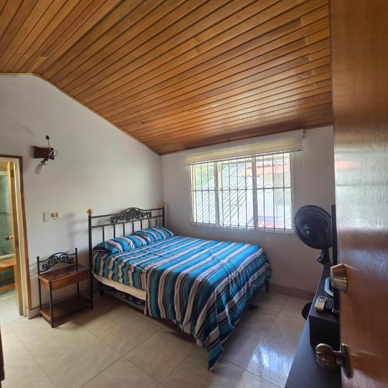 Excelente Casa Familiar - Casa de 3 dormitorios - 10