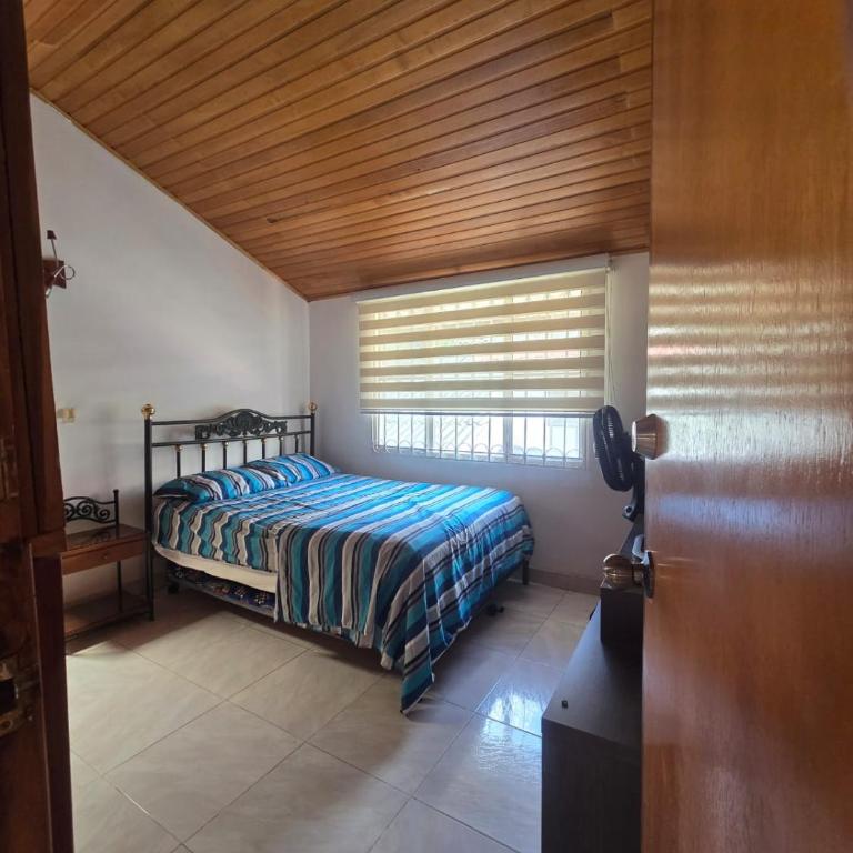 Excelente Casa Familiar - Casa de 3 dormitorios - 16