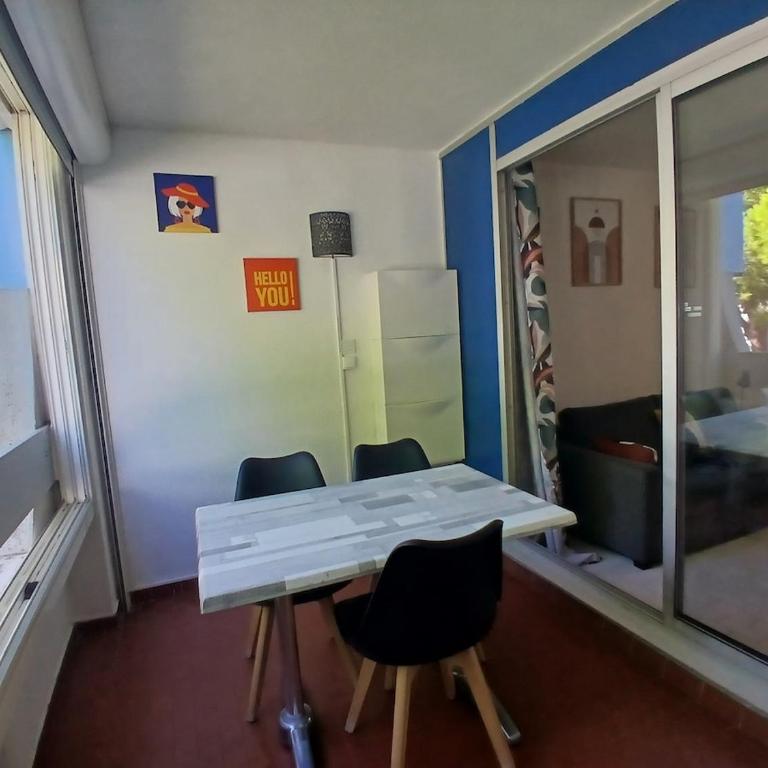 Studio cosy avec piscines à 5 min de la plage - Appartement - Vue sur Jardin - 25