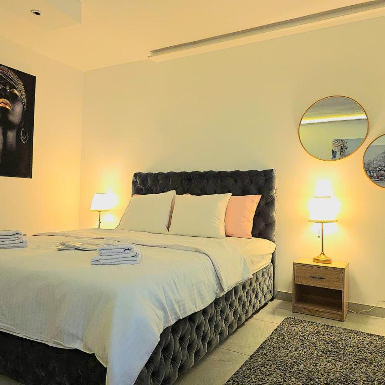 Luxury Suites Old Town City Center - One-Bedroom Apartment - 8