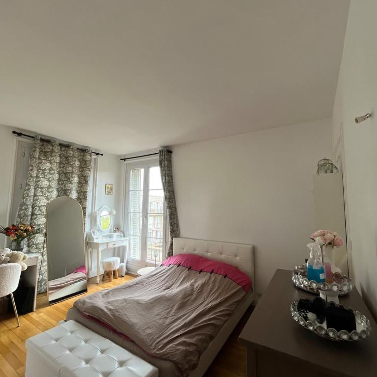 Appartement Perret, rues piétonnes - Apartment with City View - 13