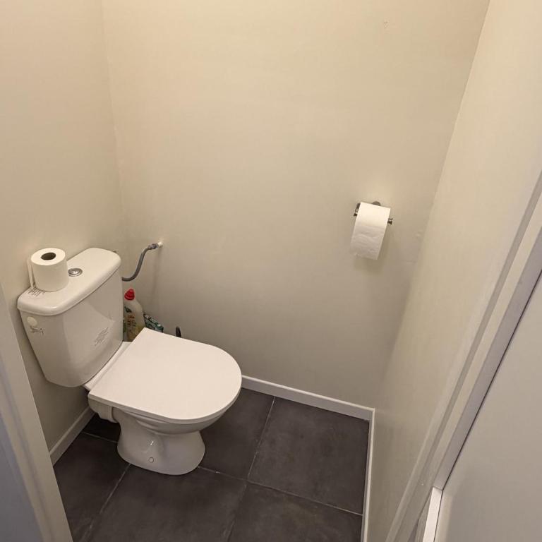 Figuerolles Ground floor of villa - Two-Bedroom Apartment - 15