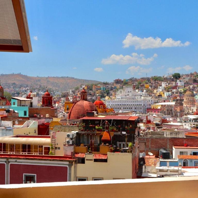 Casa amplia en el centro de Guanajuato - Three-Bedroom House - 30