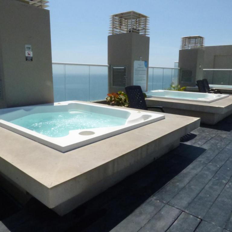 Reserva Del Mar torre 4, piso 17 - Apartamento de 2 dormitorios con balcón y vistas al mar - 86