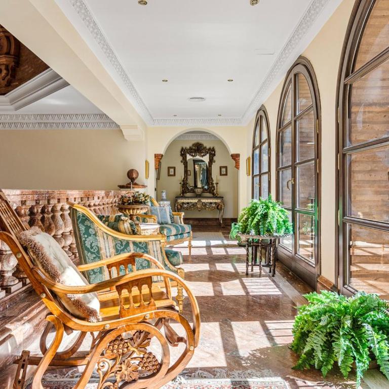 Casa Medusa Luxury Estate in Sierra Blanca, Marbella - Villa - 23