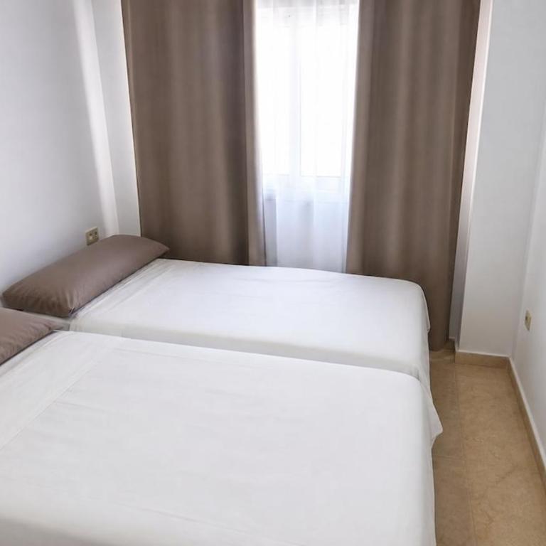 Air-conditioned 2-bedroom apartment with pool and beach access - Apartamento de 2 dormitorios - 5