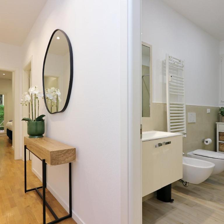 Loft Two Towers Historic Center - 2 BR 2BA - Patio - Two-Bedroom Apartment - 27