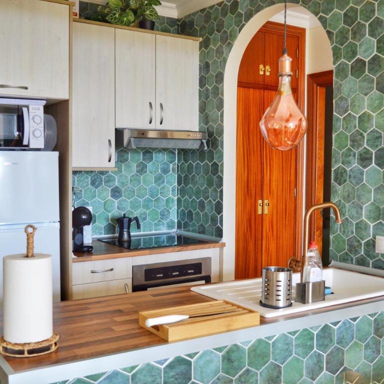 Stylish Holiday Apartment in Torrox Park with Sea View - Apartamento de 2 dormitorios - 9