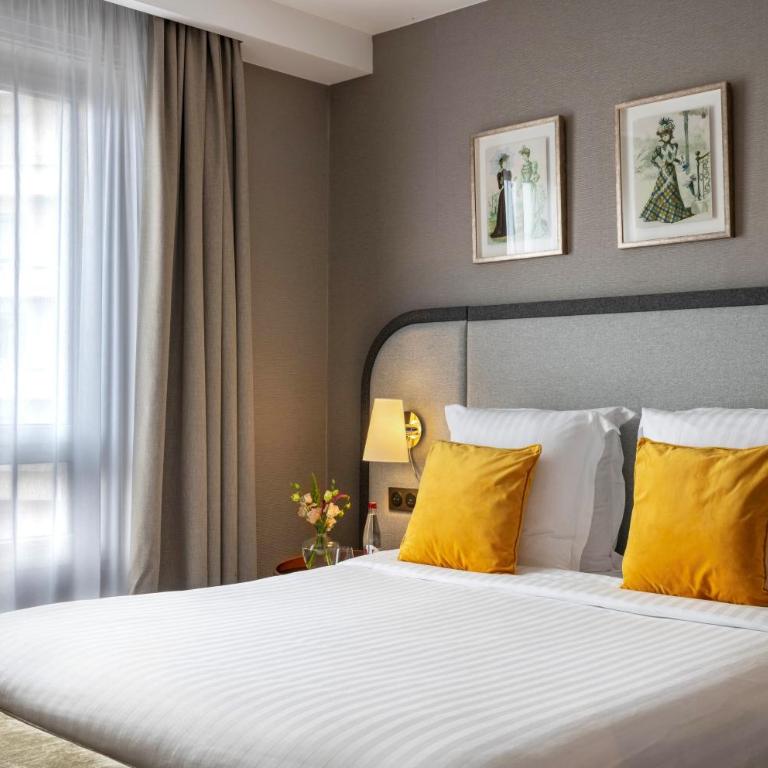 Warwick Reine Astrid - Lyon - Deluxe - 6