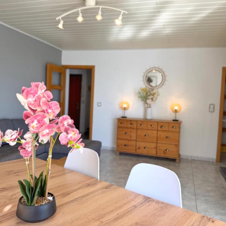 DOMuum Holidays - CHIPRE - Three-Bedroom Apartment - 4