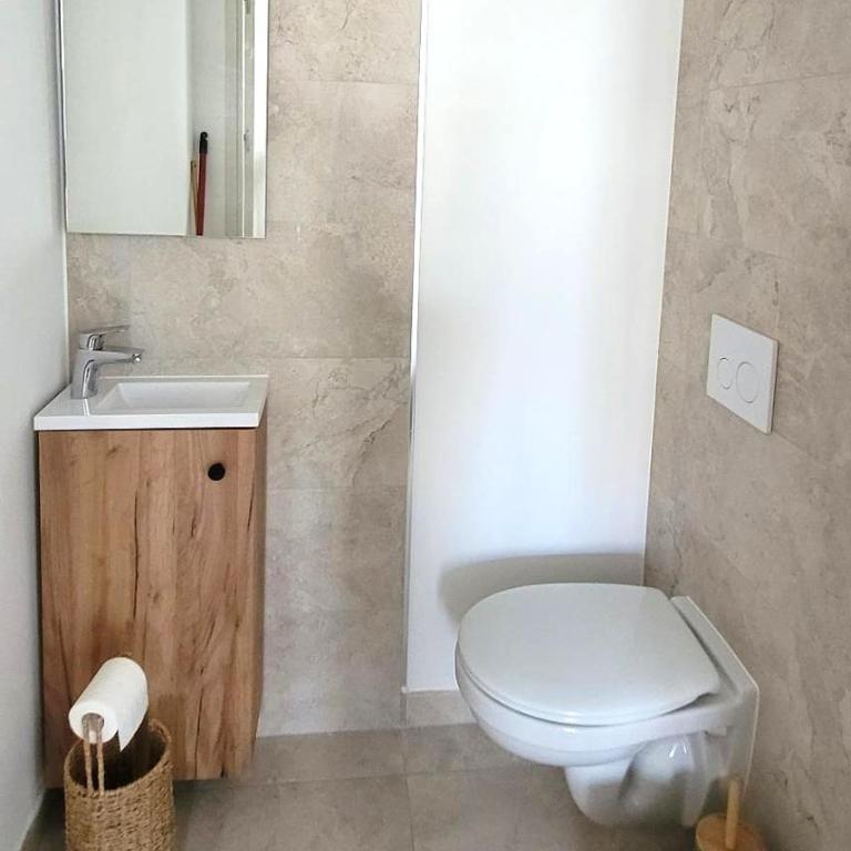Appartement neuf T3 avec terrasse, parking et climatisation à Ajaccio - Appartamento con 2 Camere da Letto - 11