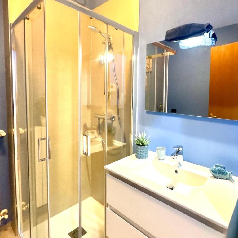 Azzurra Charming Apartment • Walk to Lake - Appartamento - 19