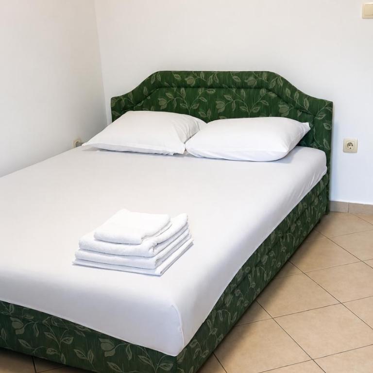 Guest House Mitrovic - Double Room with Terrace - 1