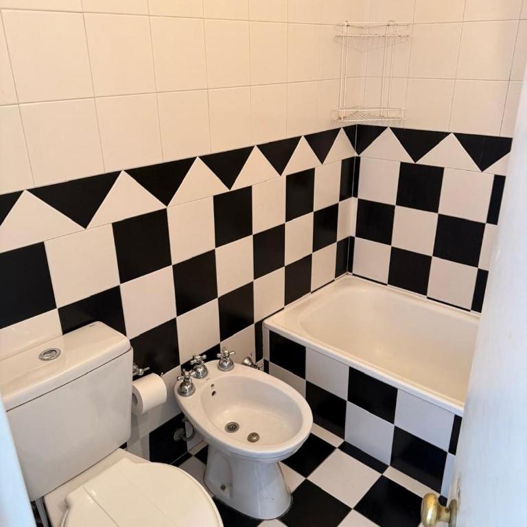 Excelente departamento frente al hipodromo de San Isidro - Apartamento de 1 dormitorio - 14