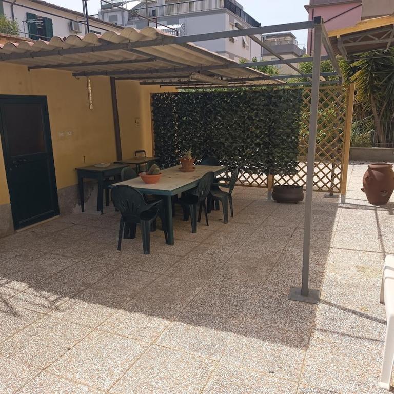 Montecristo 20 - Three-Bedroom Apartment - 2