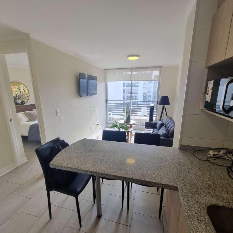 Chic 1BR Oasis in Centro Steps from Metro - Apartment - 2